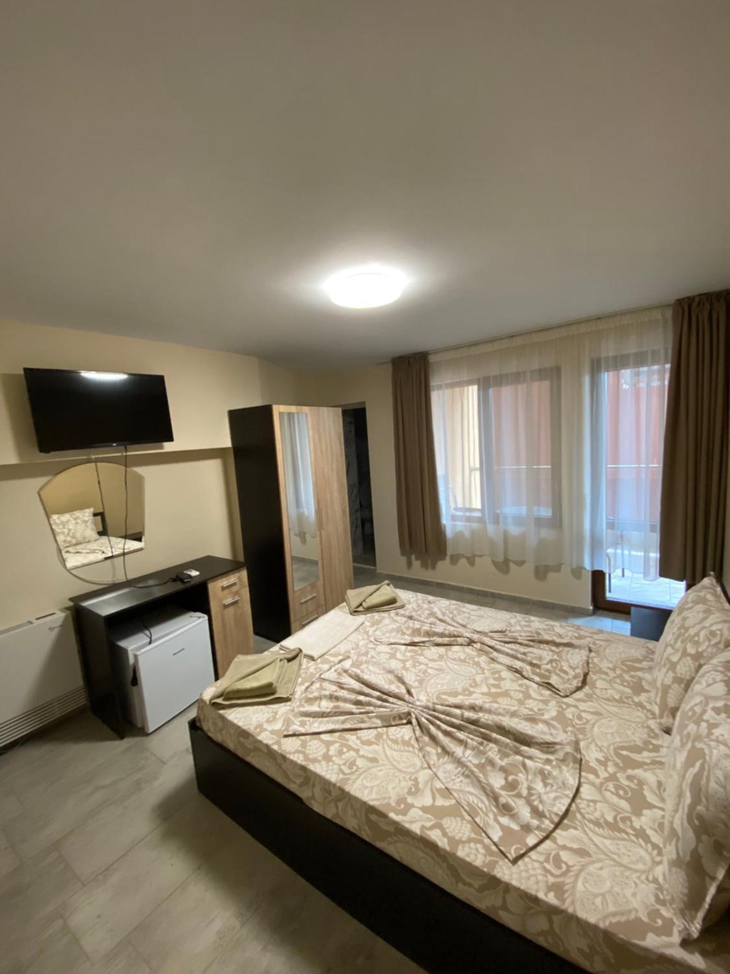 Guest Rooms Wild Duck Ezerets Экстерьер фото