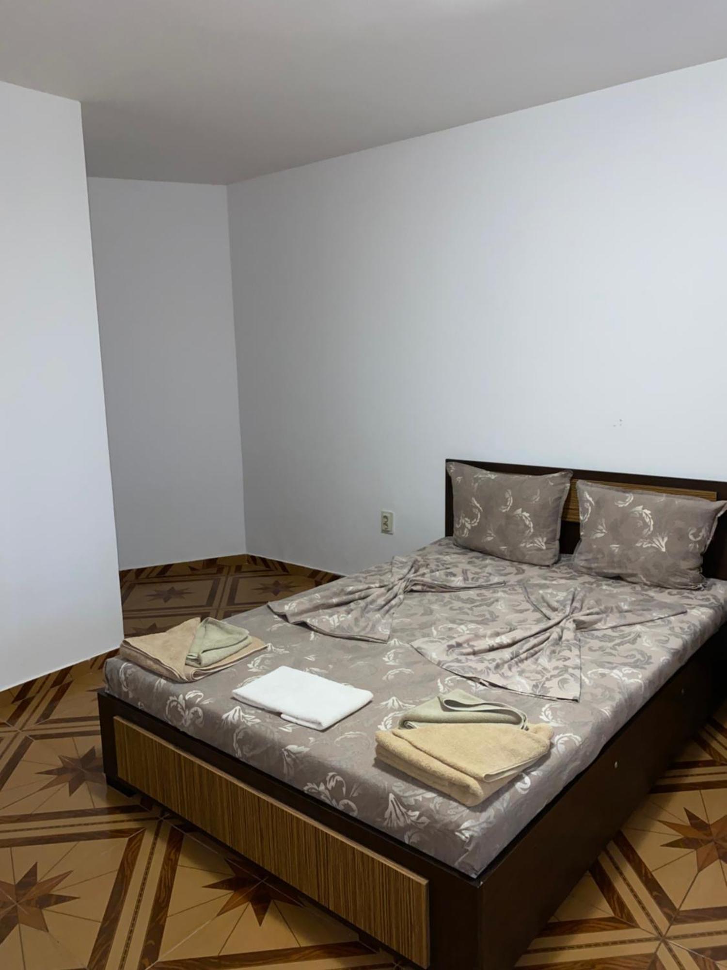 Guest Rooms Wild Duck Ezerets Экстерьер фото