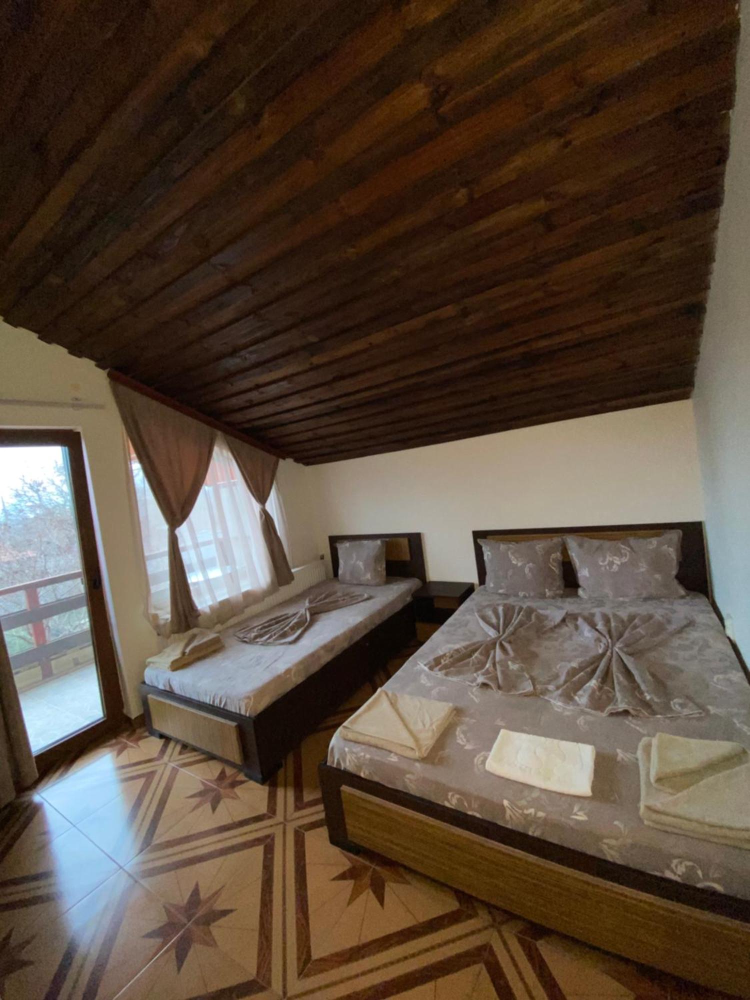 Guest Rooms Wild Duck Ezerets Экстерьер фото