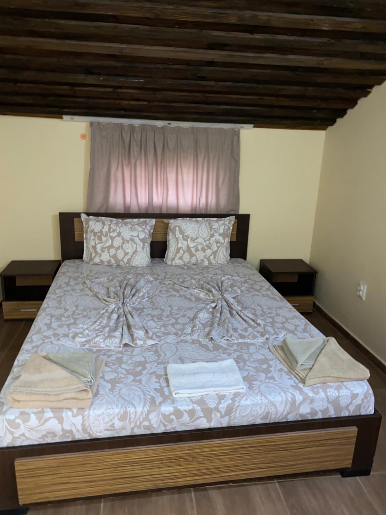 Guest Rooms Wild Duck Ezerets Экстерьер фото